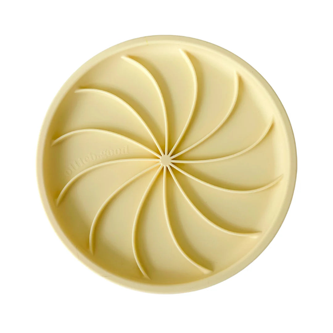 wheelies lick mat & lid | buttercup