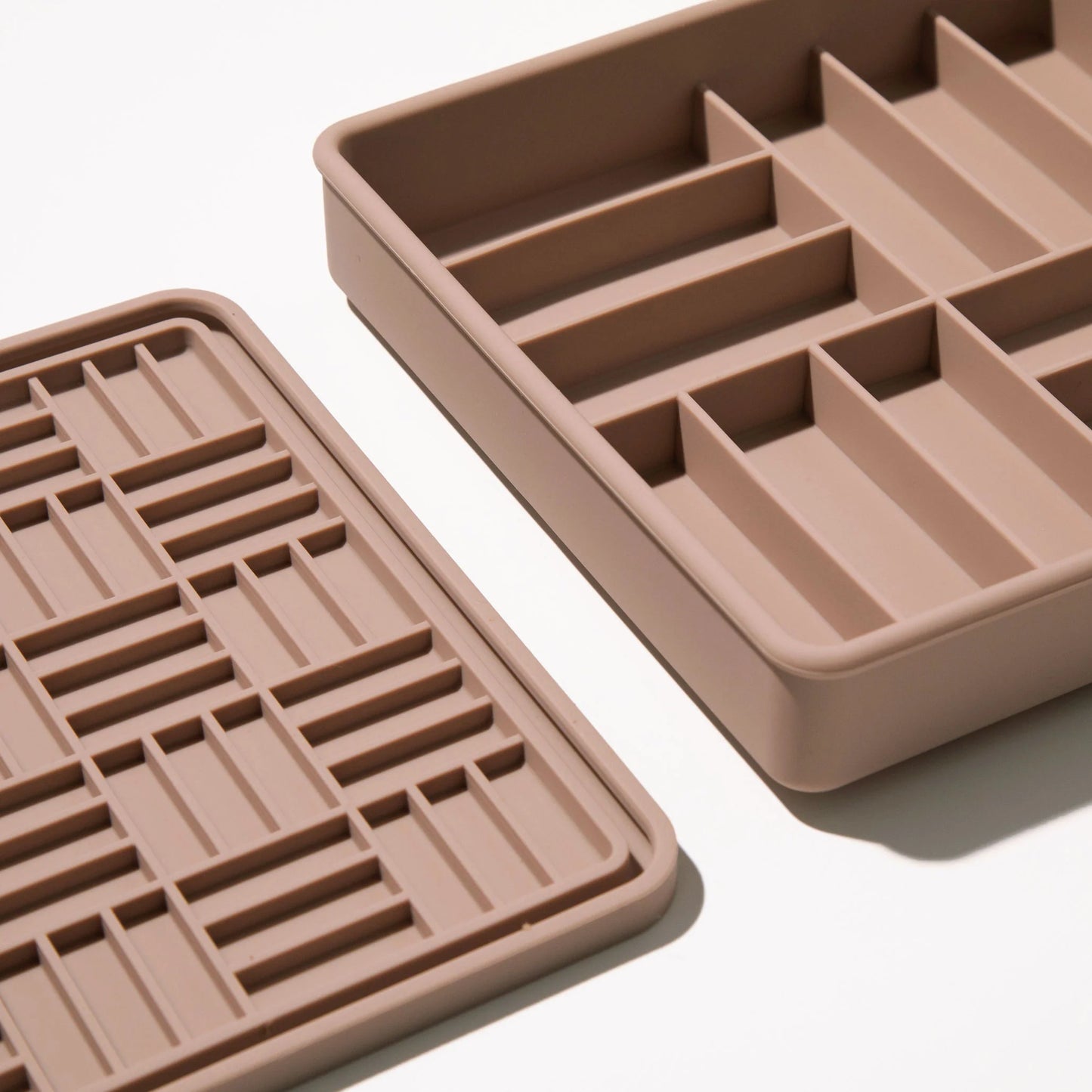 3-in-1 parquet slow feeder bowl (fig)