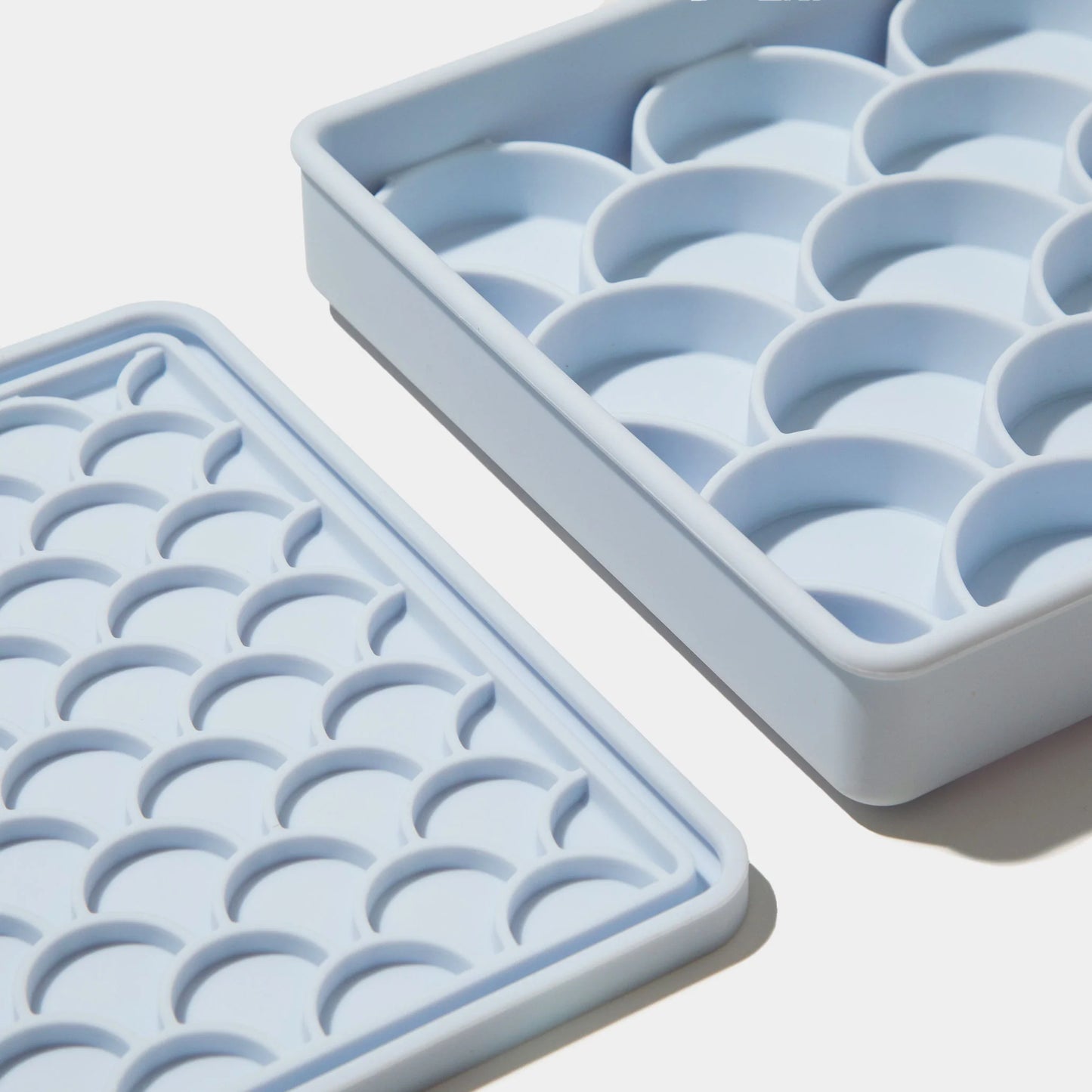 3-in-1 fish scale slow feeder bowl (sky)