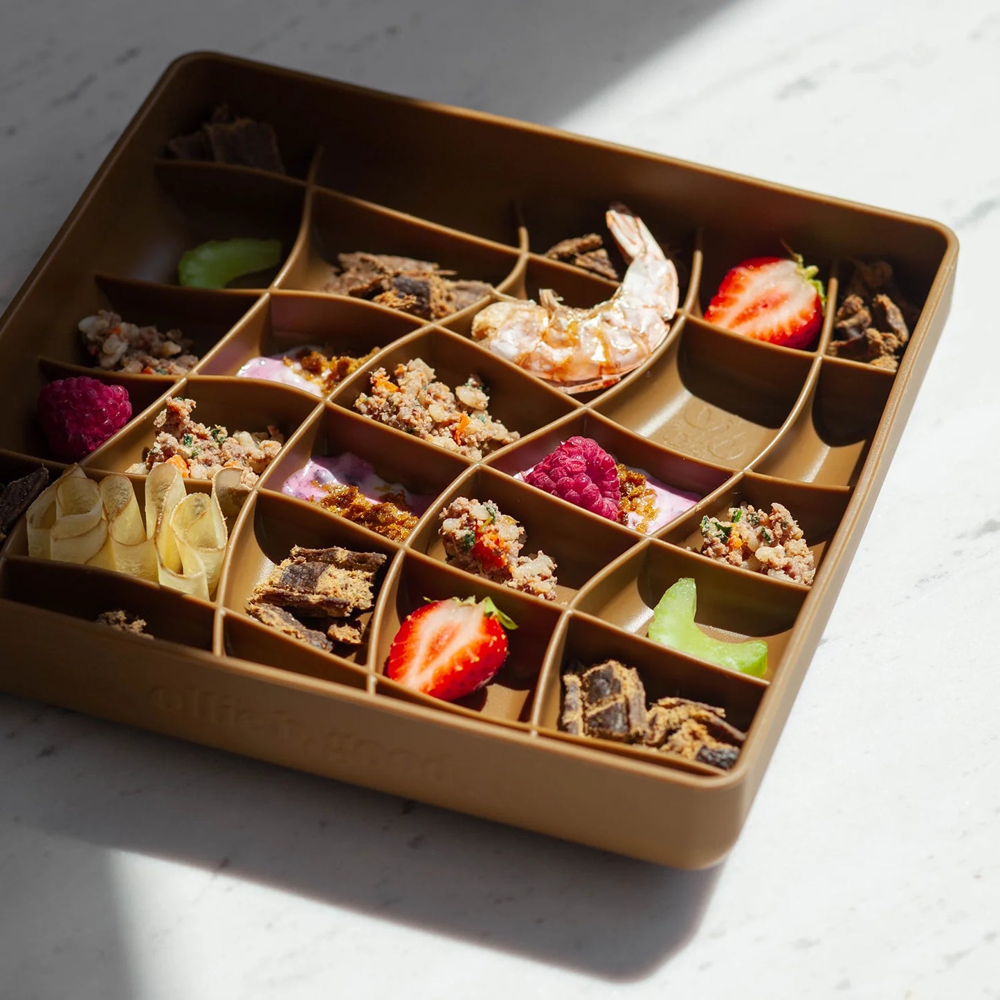 wavies slow feeder bowl | carob