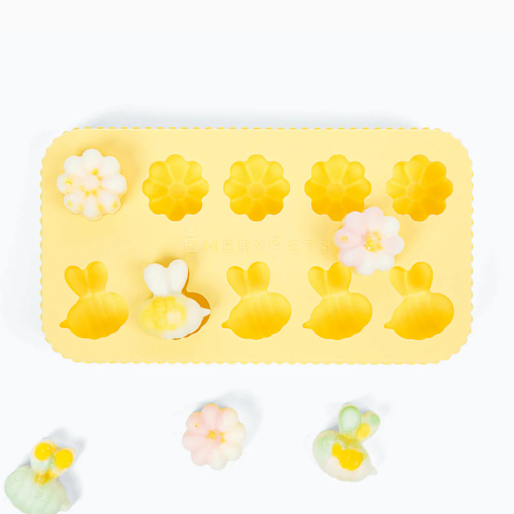 Bee + Daisy Treat Mold