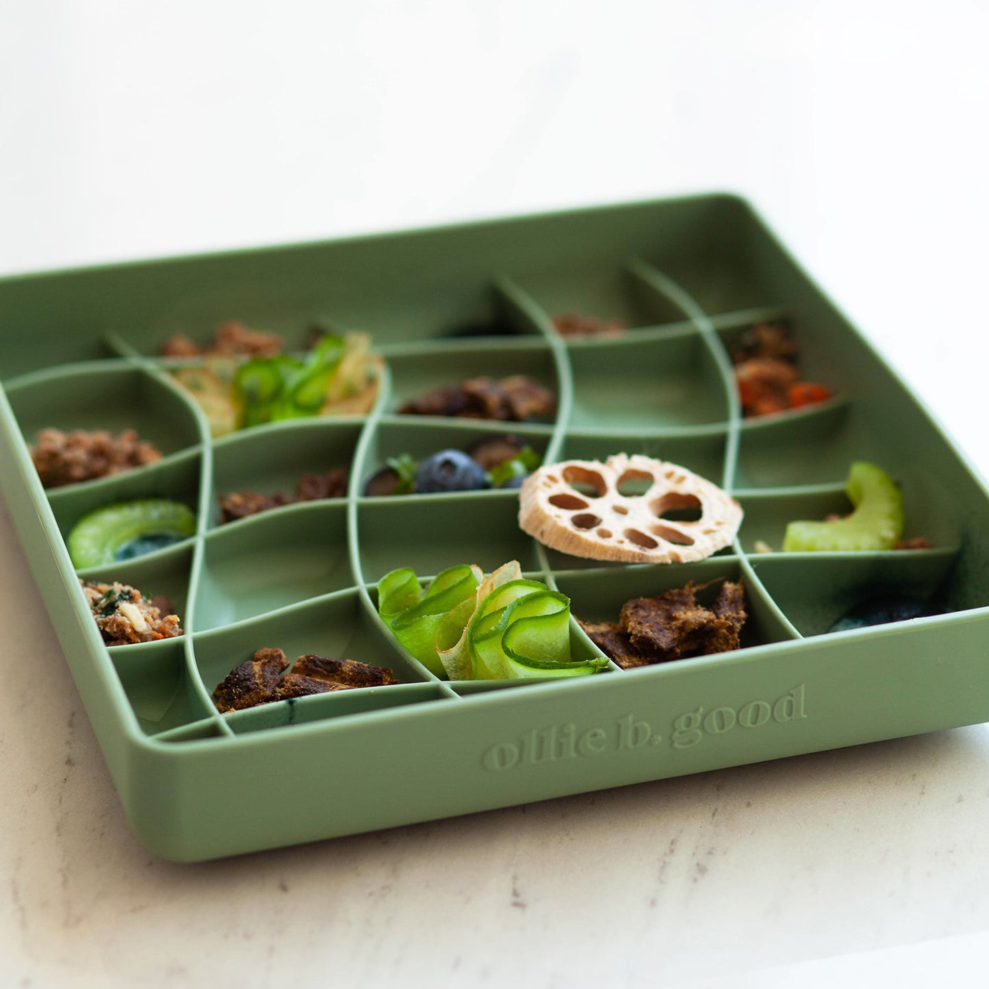 wavies slow feeder bowl | artichoke