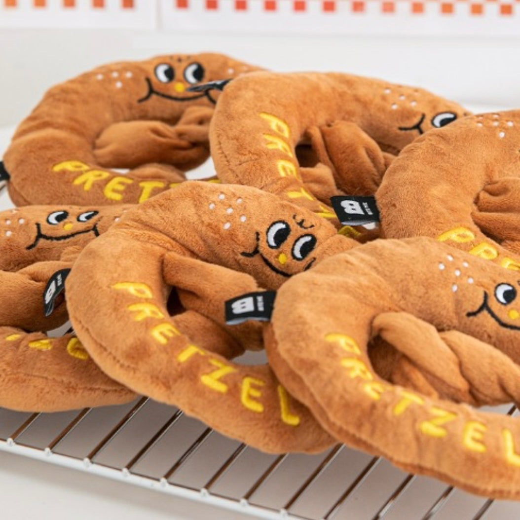 Pretzel Tug Toy