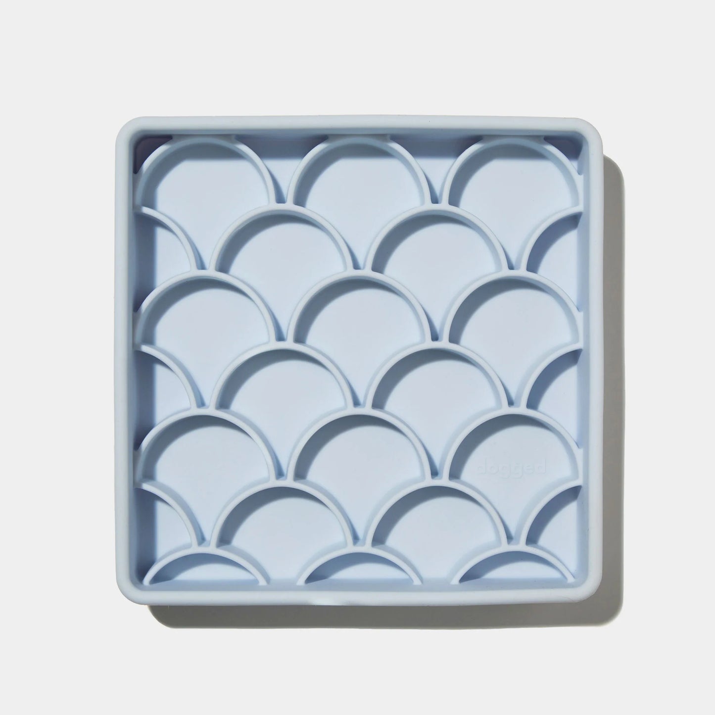 3-in-1 fish scale slow feeder bowl (sky)