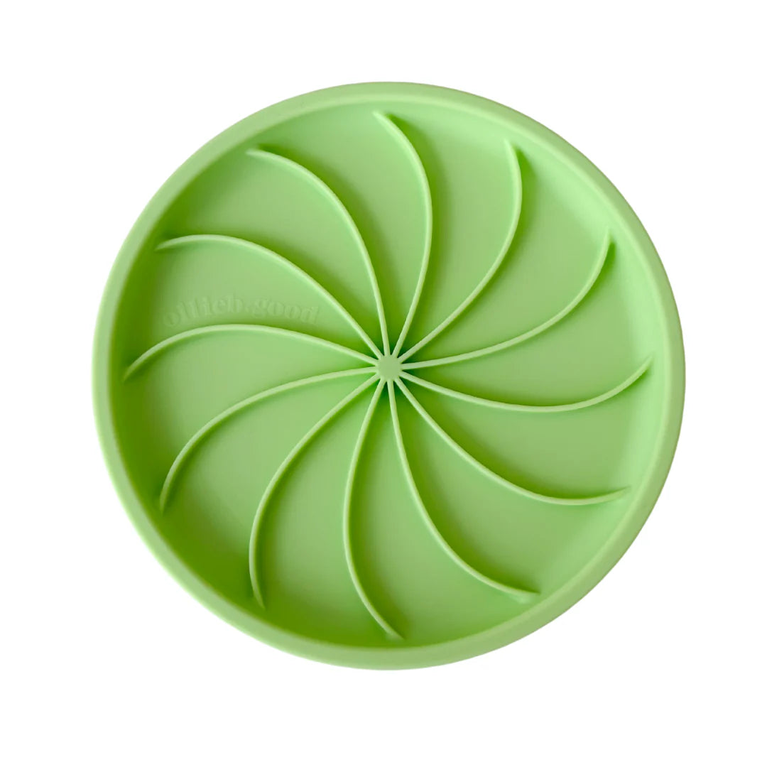 wheelies lick mat & lid | honeydew