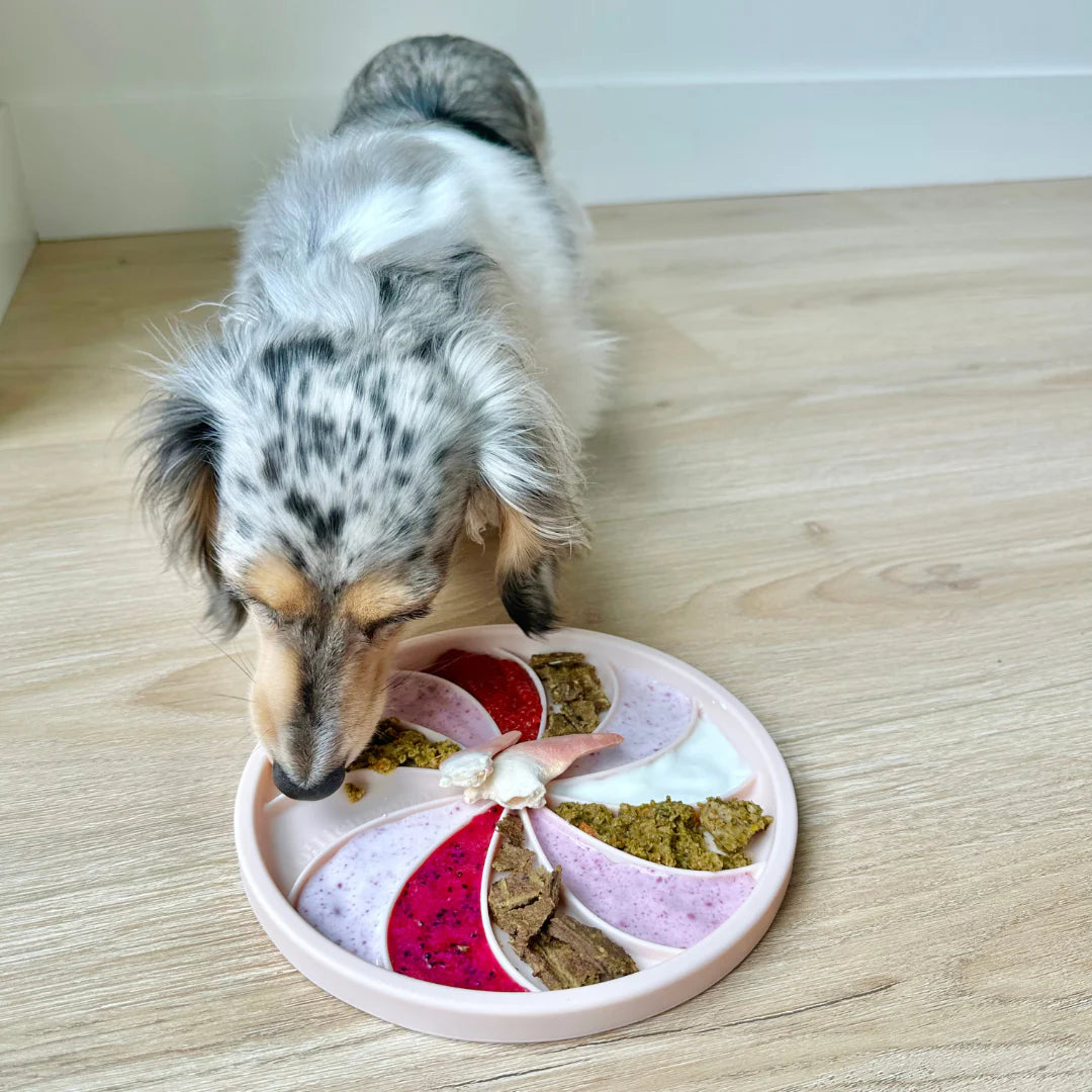 wheelies lick mat & lid | peach