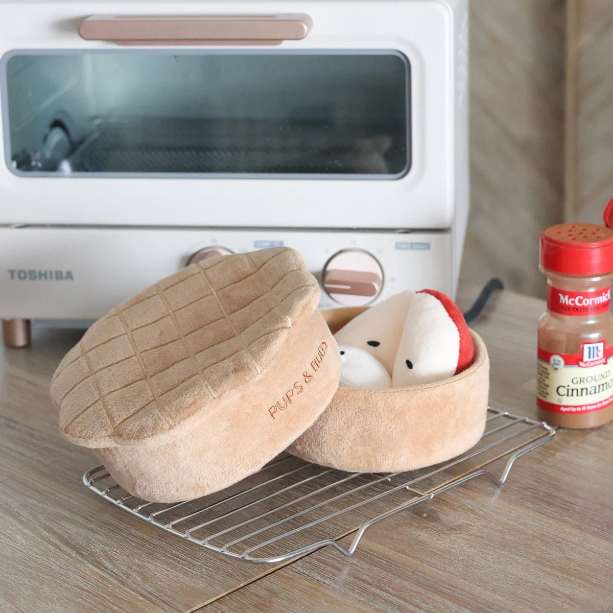 Apple Pie Nosework Toy