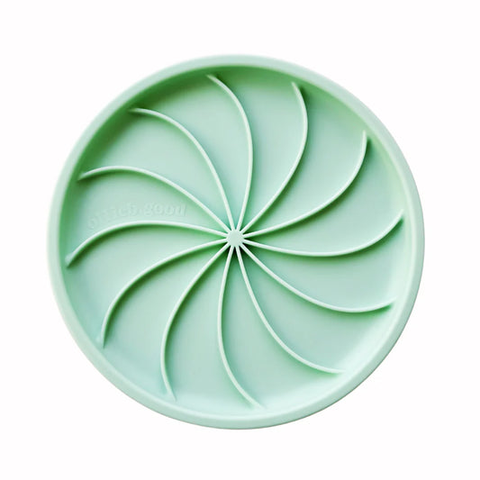 wheelies lick mat & lid | cucumber melon