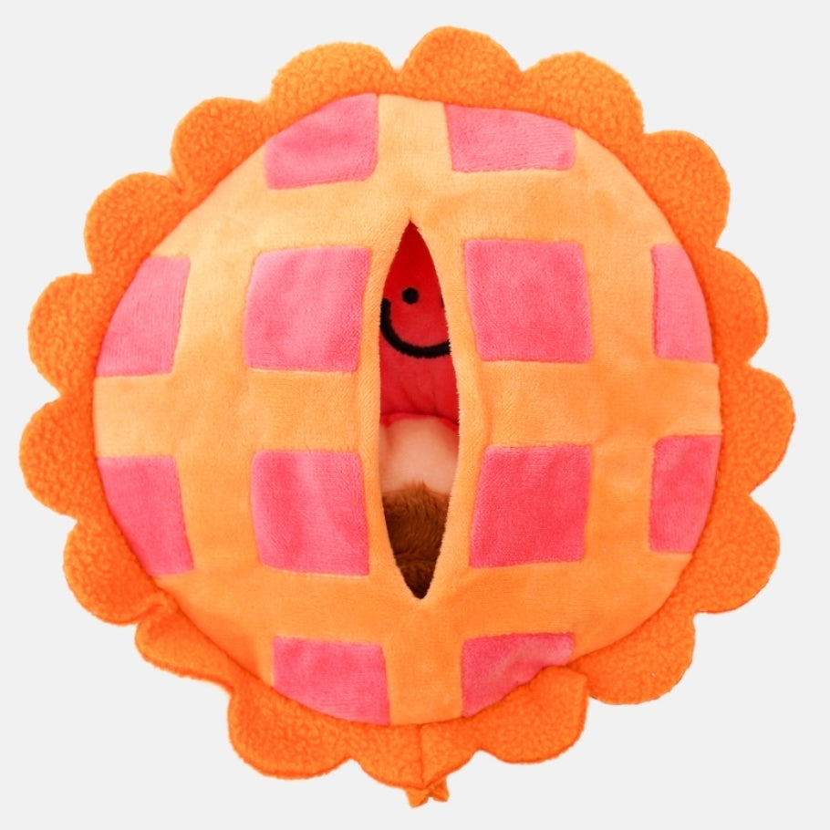 Peach Pie Hunting Toy