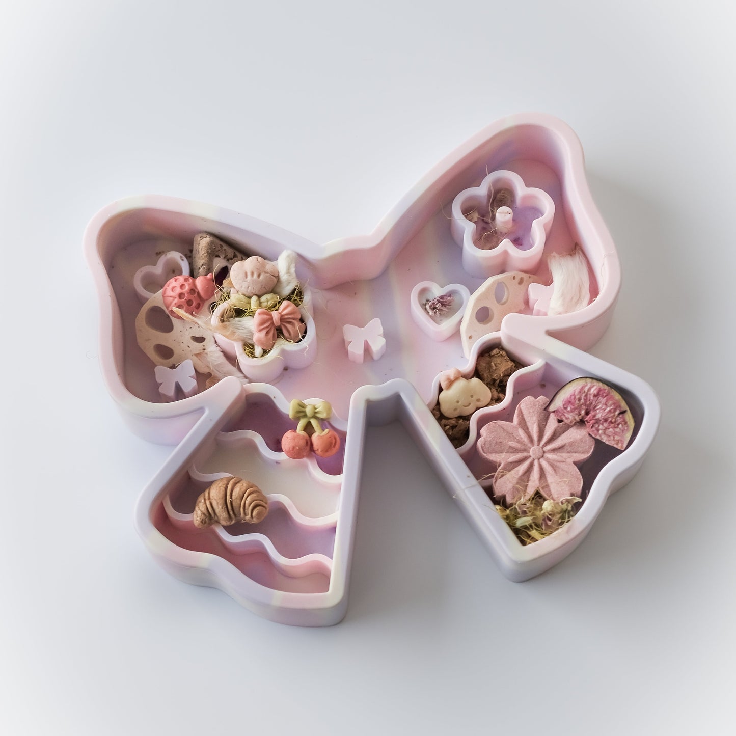 coquette forage feeder in unicorn sorbet